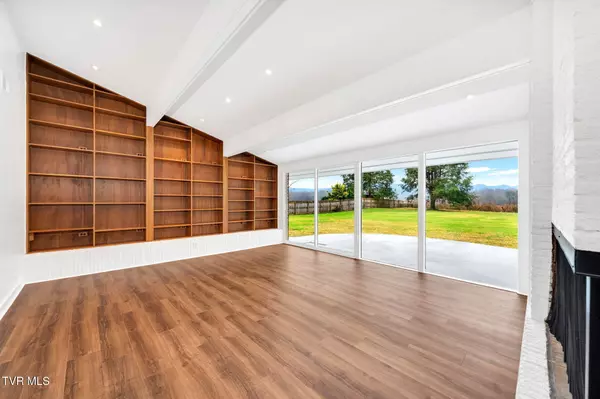 Johnson City, TN 37604,2911 Walnut ST