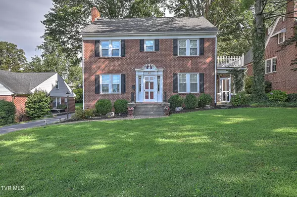 611 Lawrence AVE, Bristol, VA 24201