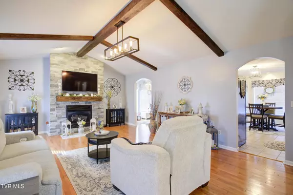 Jonesborough, TN 37659,128 Alfalfa LN