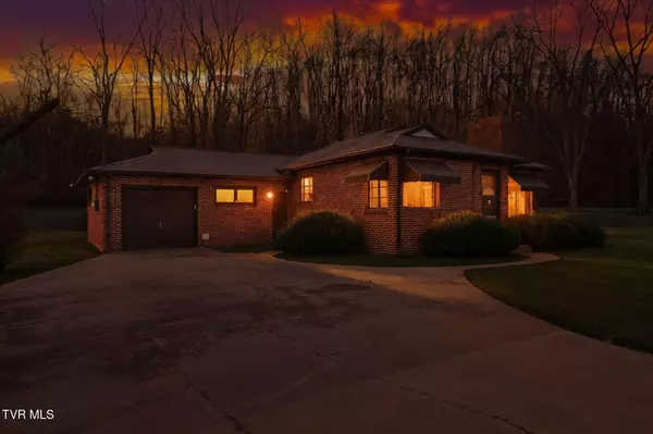 Kingsport, TN 37660,4701 Sullivan Gardens Pkwy