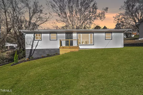 3408 Cardinal ST, Kingsport, TN 37660