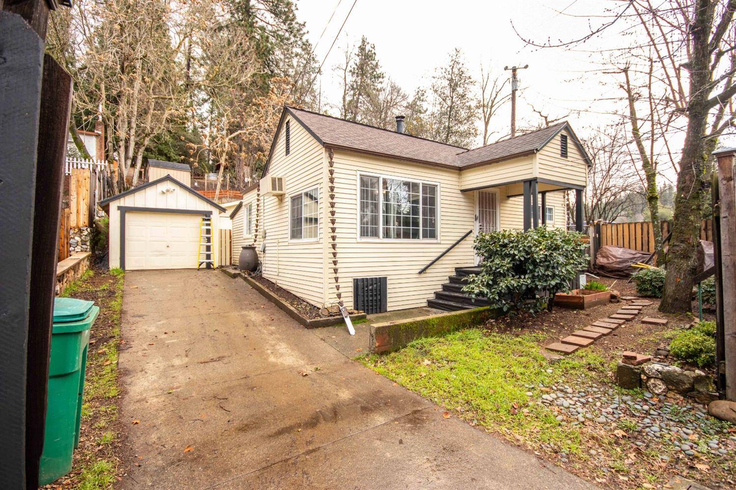 2983 Mosquito RD, Placerville, CA 95667
