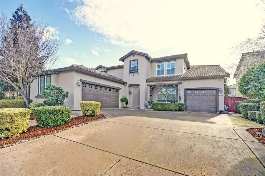 2312 Holman Ct, Woodland, CA 95776