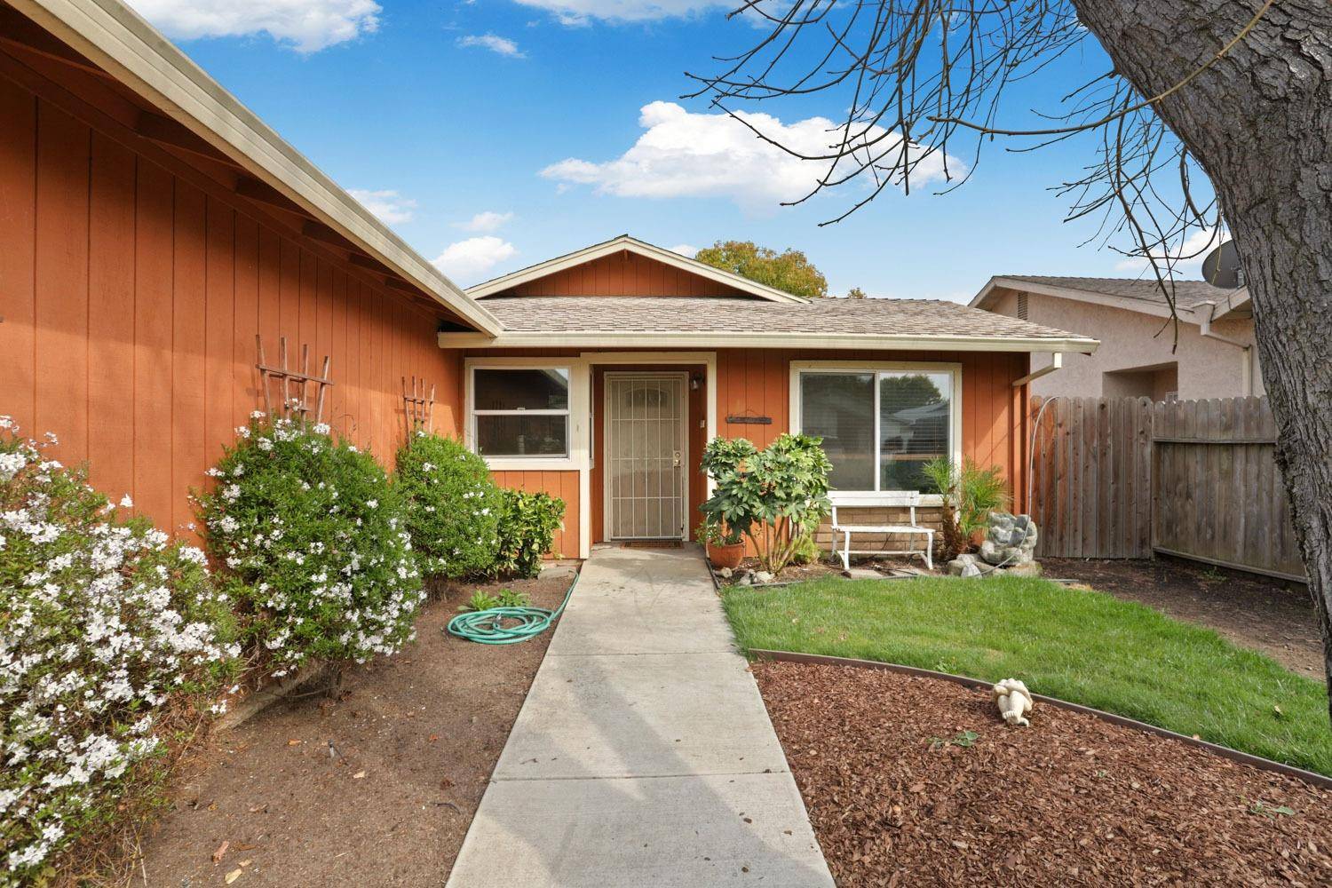 Lodi, CA 95240,417 Cedar CT