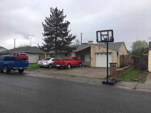 3720 David DR, North Highlands, CA 95660