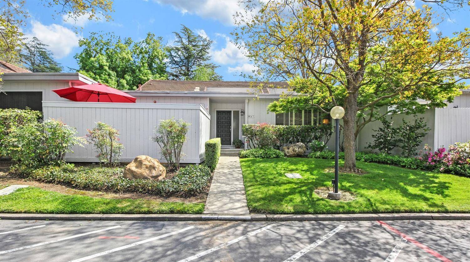 Sacramento, CA 95825,957 Commons DR