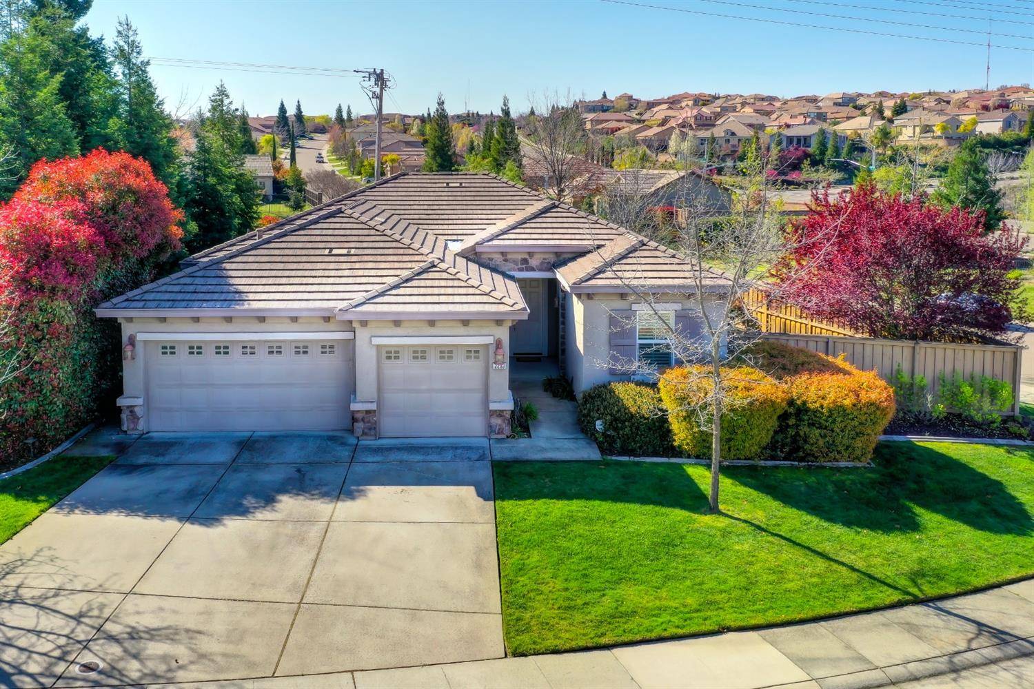 2203 Homestead Hills CT, Folsom, CA 95630