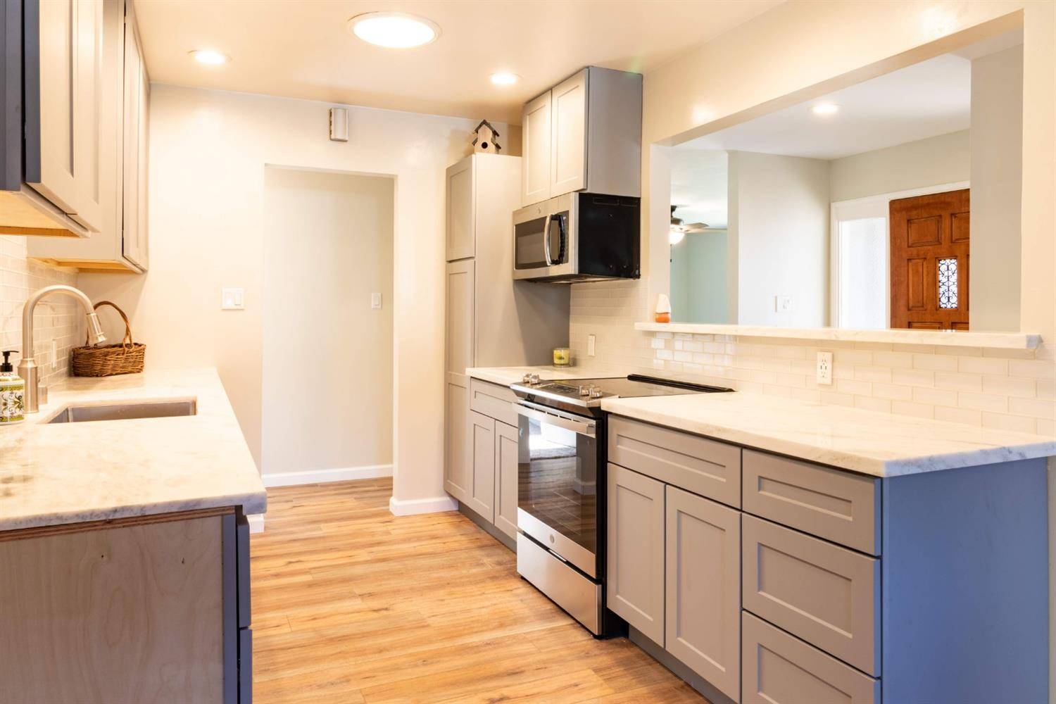 Orangevale, CA 95662,5500 Claiborne WAY