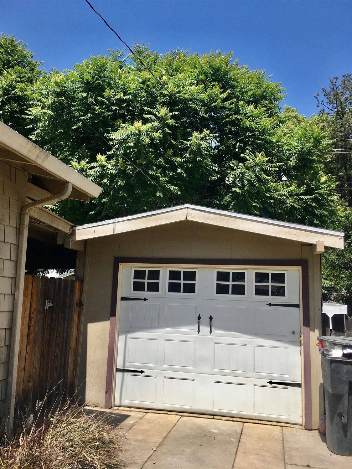 Modesto, CA 95354,131 Almond AVE