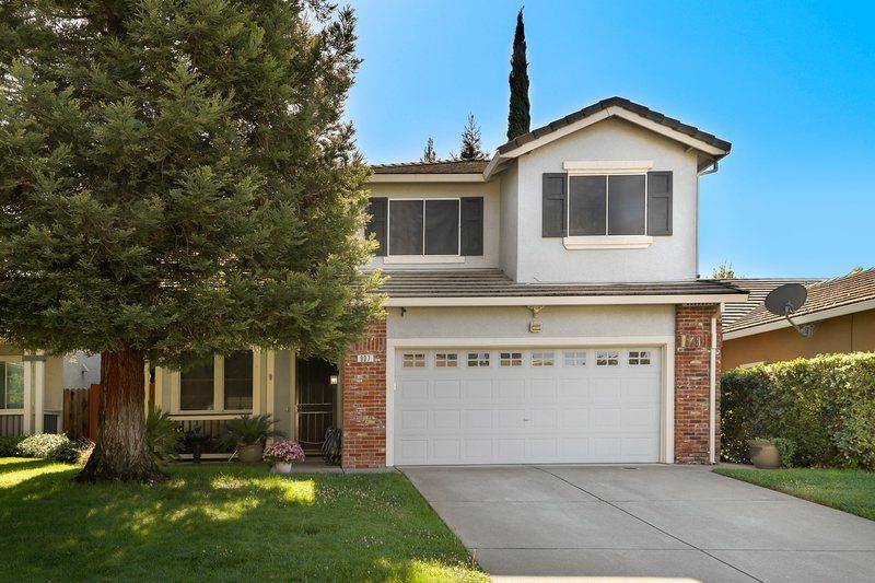 907 Rathbone CIR, Folsom, CA 95630