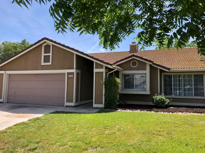 2248 Clear Creek CT, Newman, CA 95360