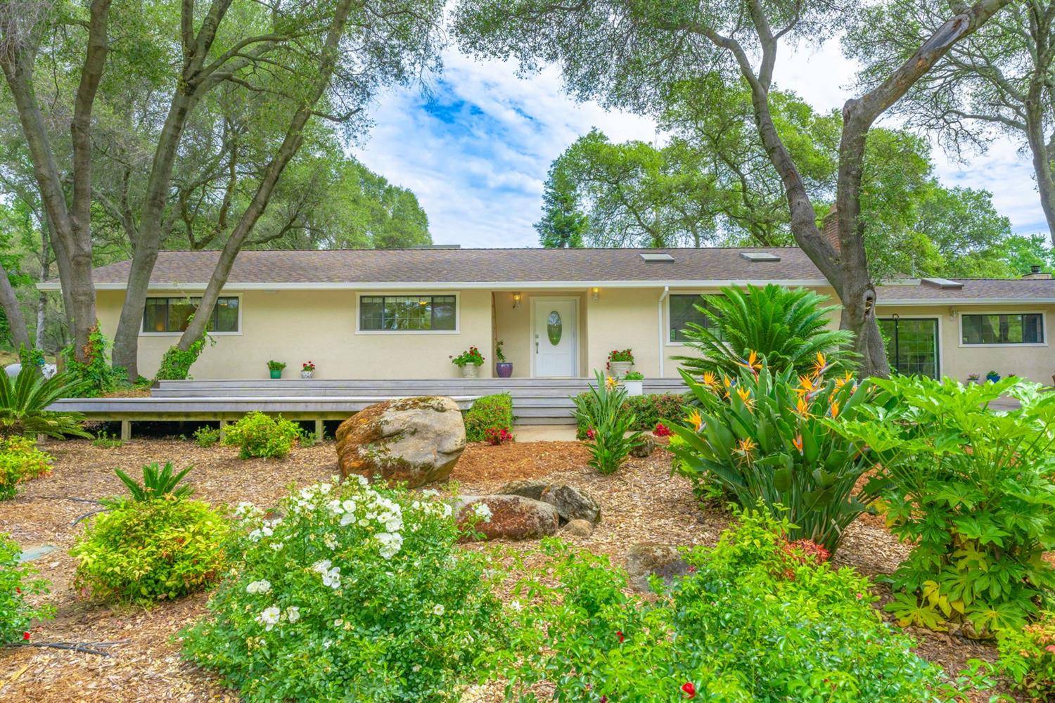 5575 Val Verde RD, Loomis, CA 95650