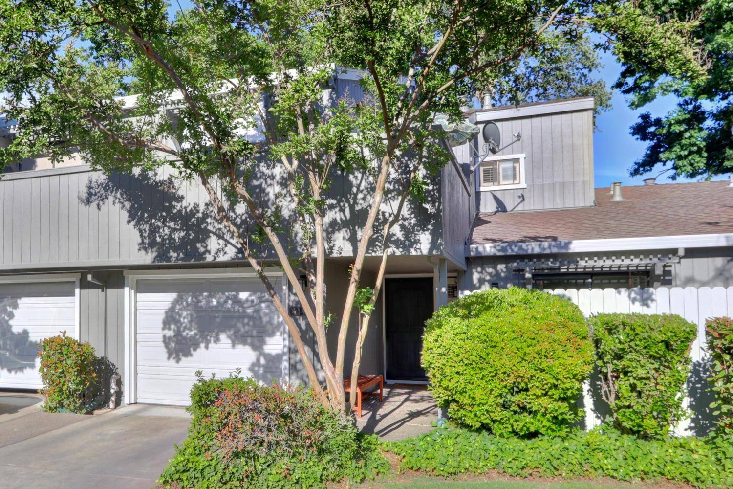 414 Rio Del Oro LN, Sacramento, CA 95825