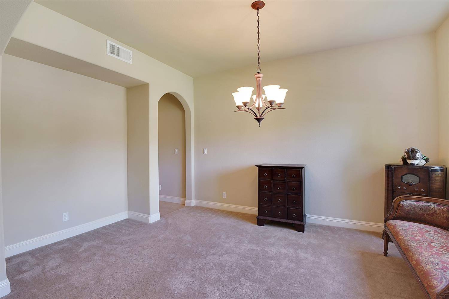 Olivehurst, CA 95961,1464 Beford ST