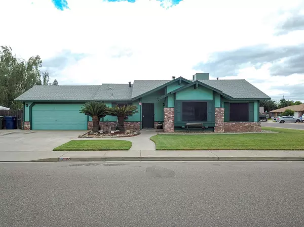 3137 NW Ethan Allen LN, Turlock, CA 95382