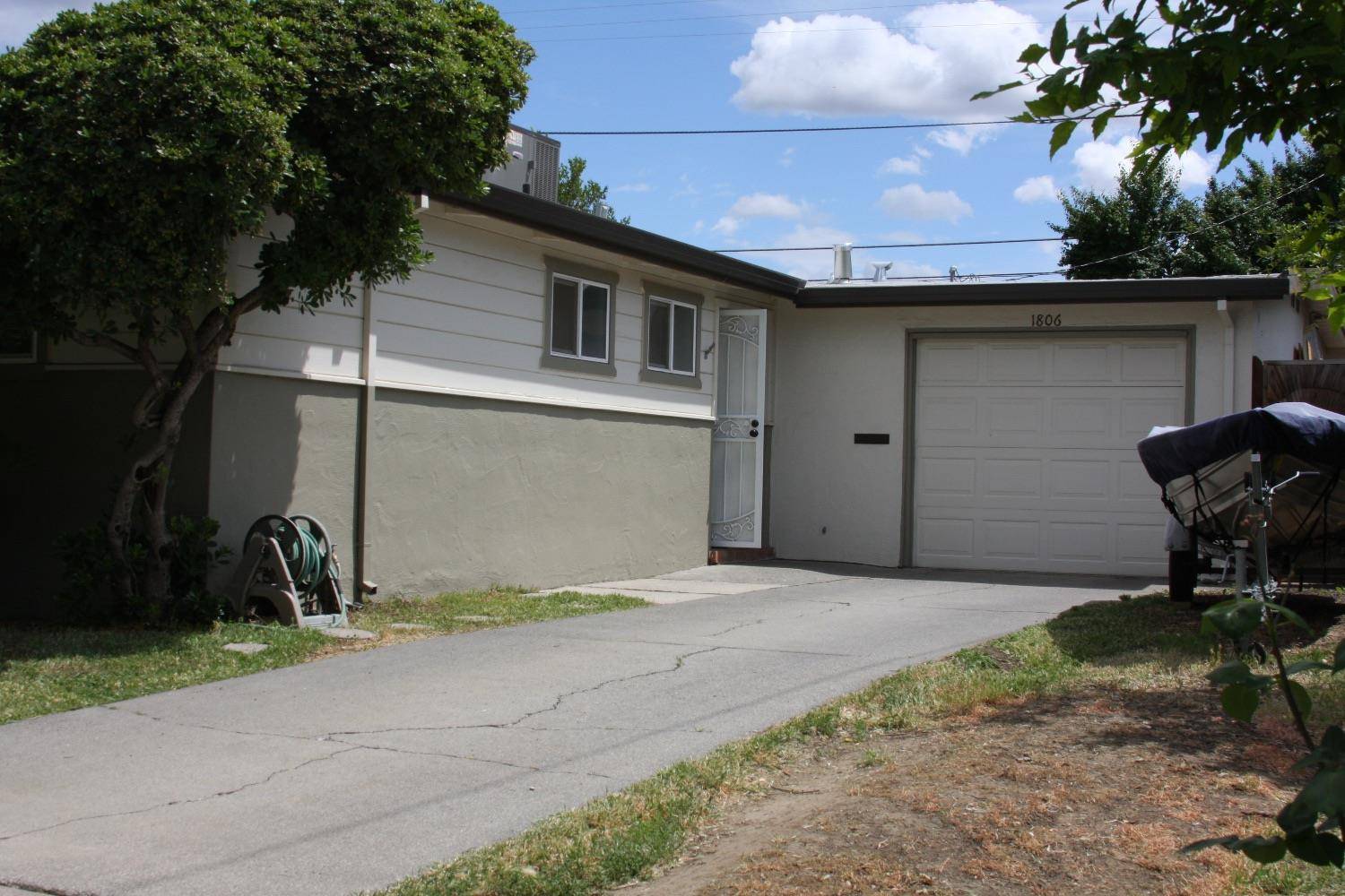Davis, CA 95616,1806 Pomona DR