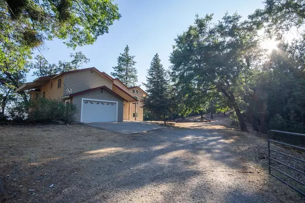 Pollock Pines, CA 95726,5500 Lynx TRL