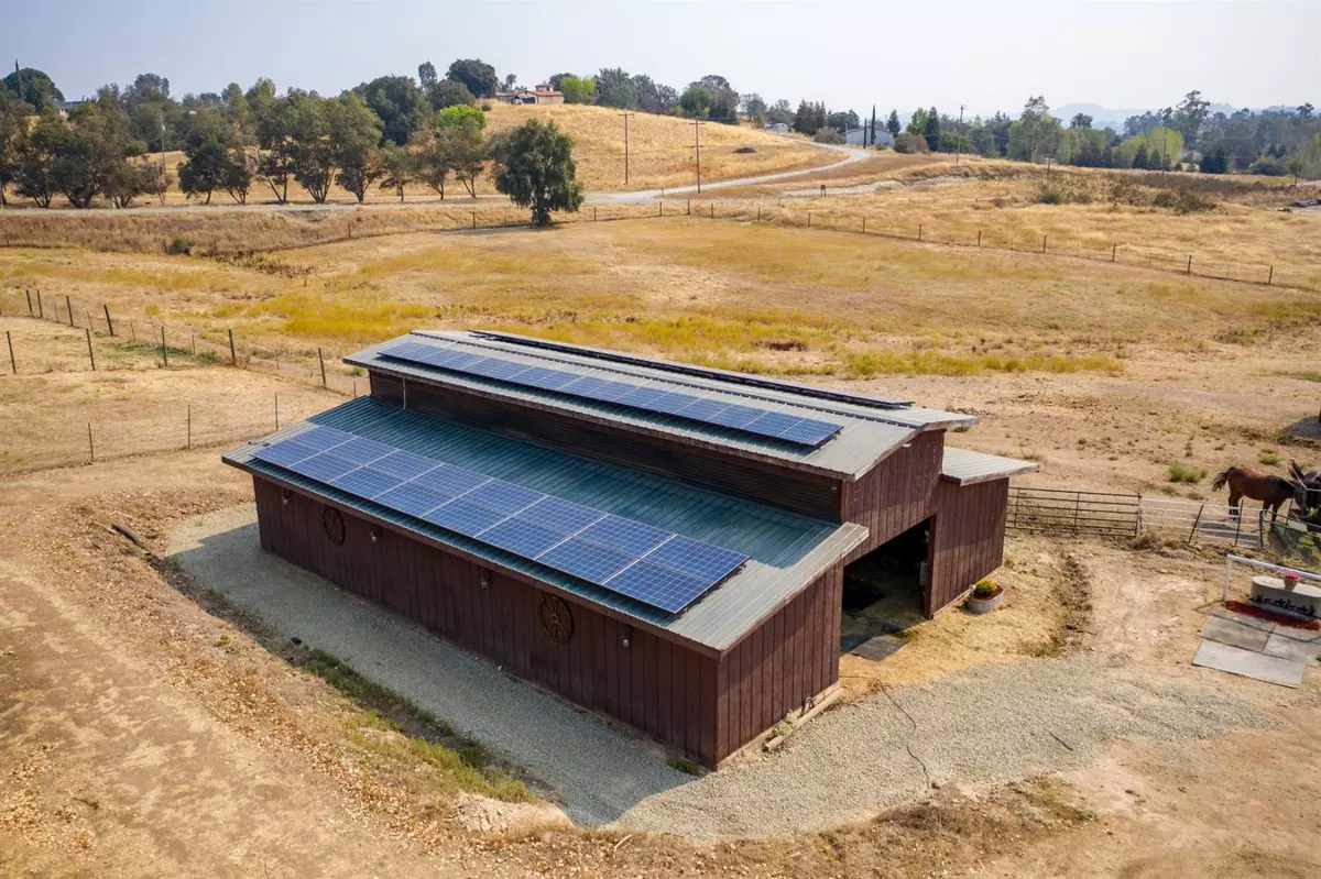 Wallace, CA 95254,10503 Limestone Rd.