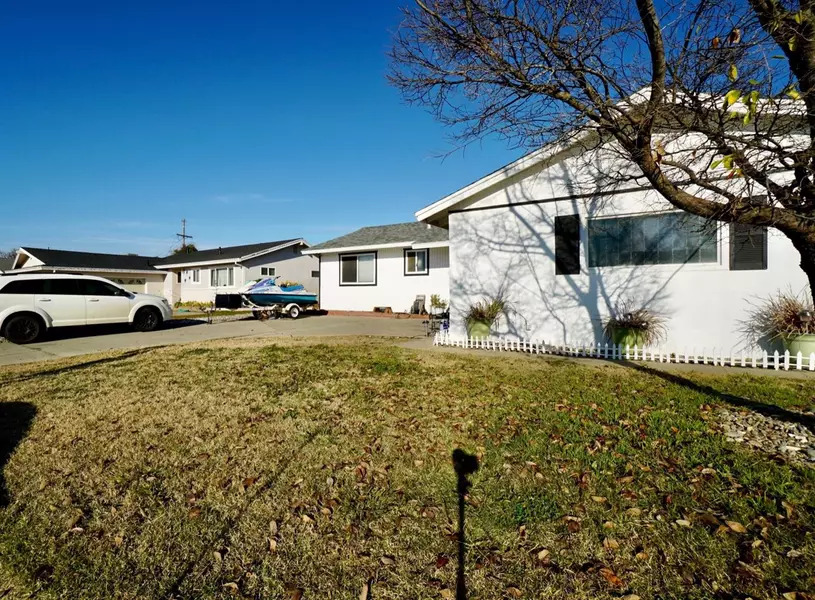 831 Rideout Way, Marysville, CA 95901