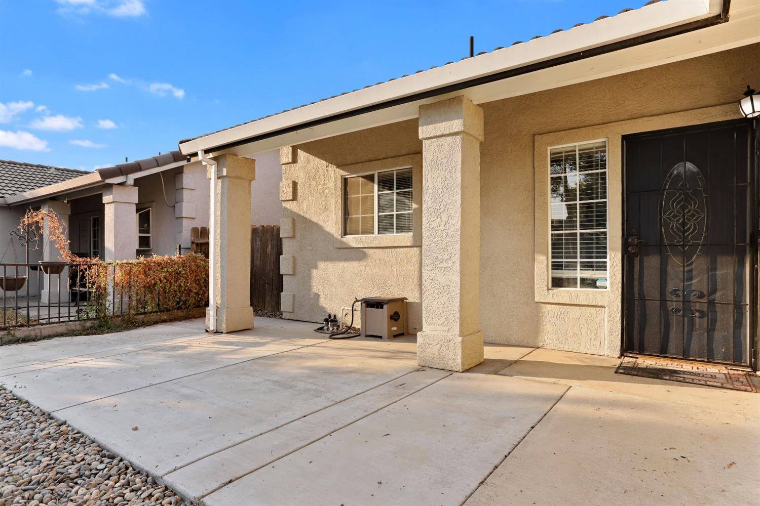 Modesto, CA 95354,3413 Jamestown DR