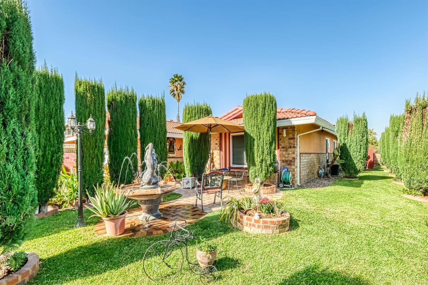 Sacramento, CA 95828,7656 McTavish CIR