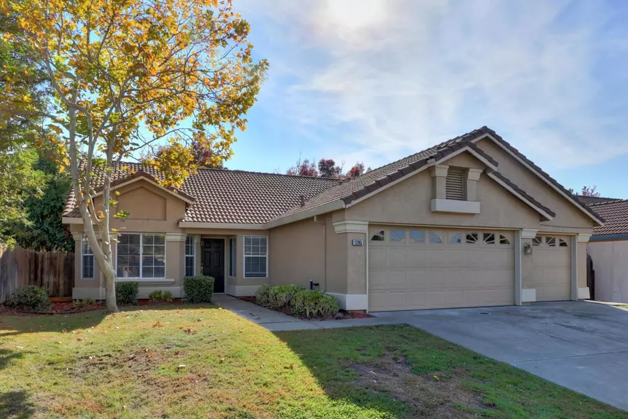 1205 Camino Capistrano, Roseville, CA 95747