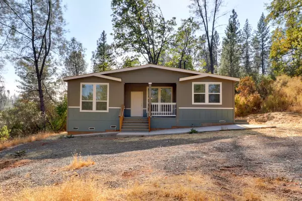 330 Applegate School RD, Applegate, CA 95703