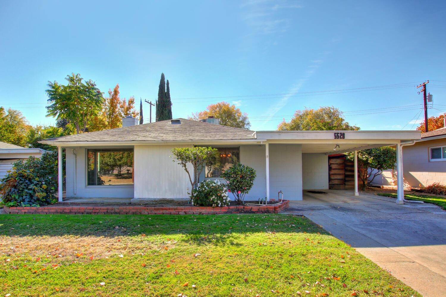 5528 21st AVE, Sacramento, CA 95820