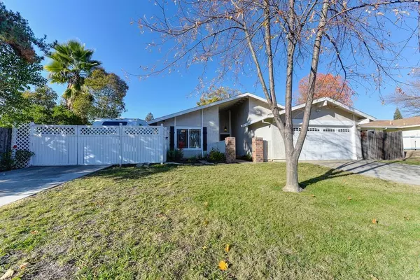 Orangevale, CA 95662,8452 Juglans DR