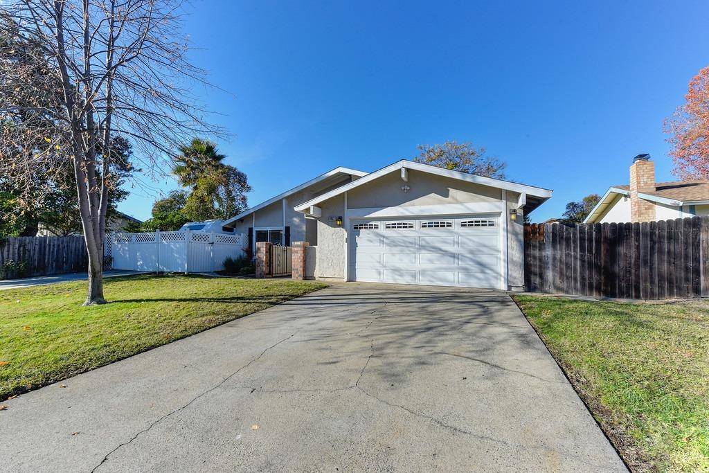 Orangevale, CA 95662,8452 Juglans DR