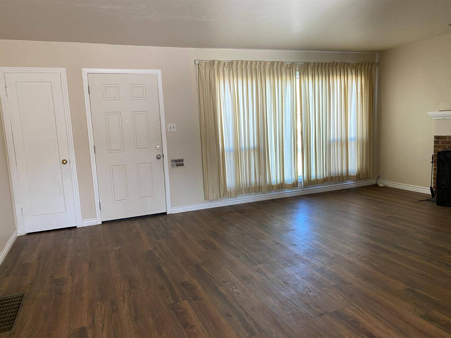 Sacramento, CA 95824,5548 33rd AVE