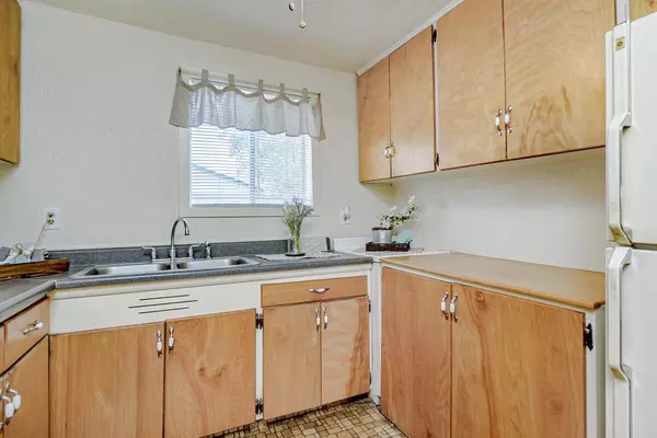 Capay, CA 95607,24560 Cache ST