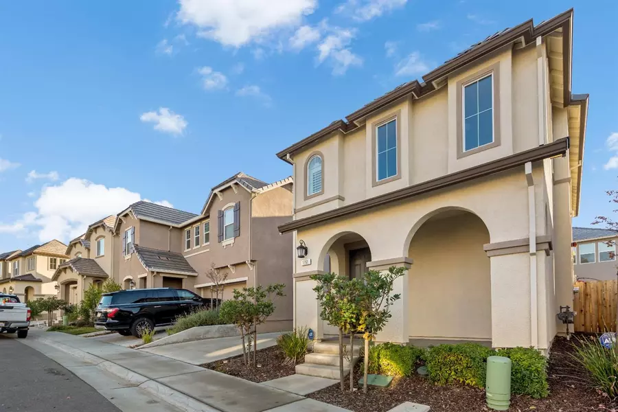 1051 Bridlewood DR, Rocklin, CA 95765