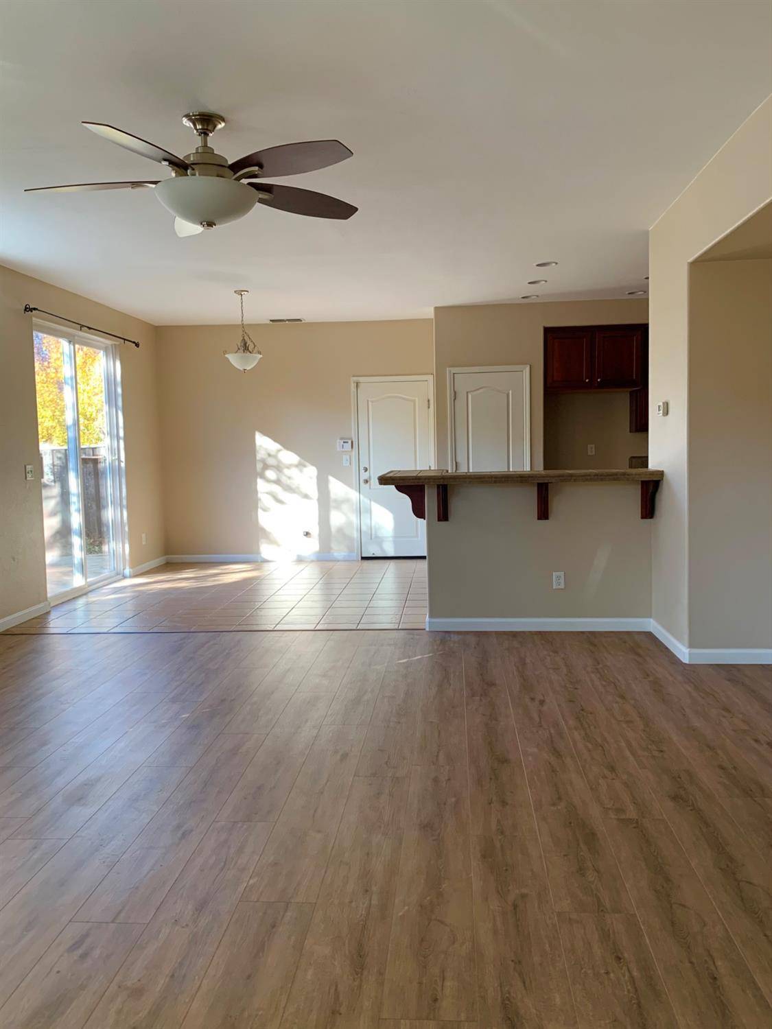 Sacramento, CA 95835,5275 Noyack WAY