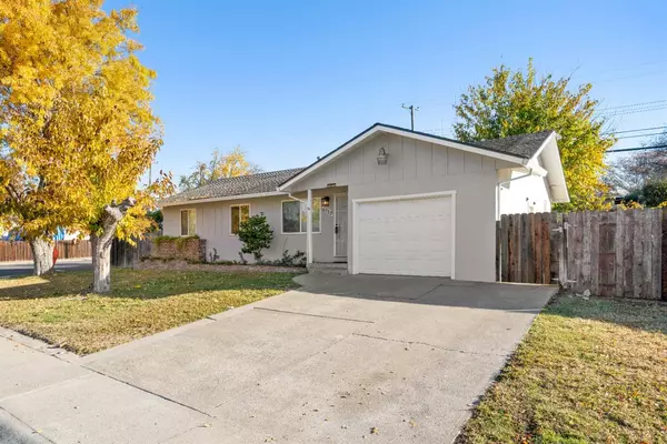 6720 Larchmont DR, North Highlands, CA 95660