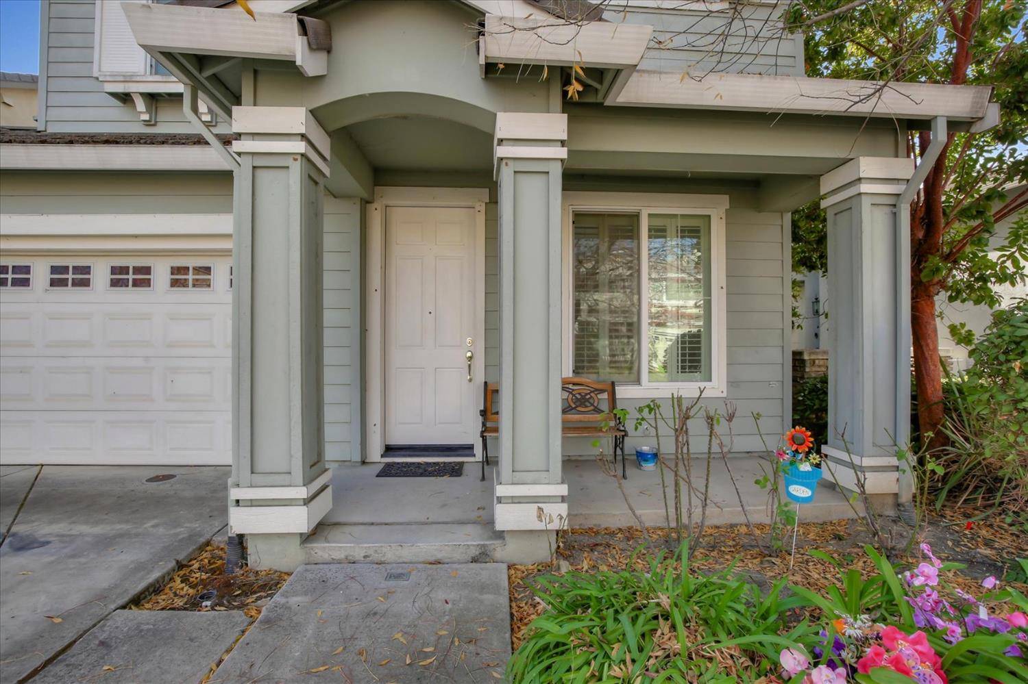 Sacramento, CA 95835,2152 Bradburn DR