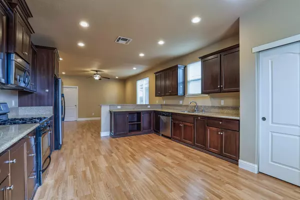 Sacramento, CA 95838,751 Frayne WAY