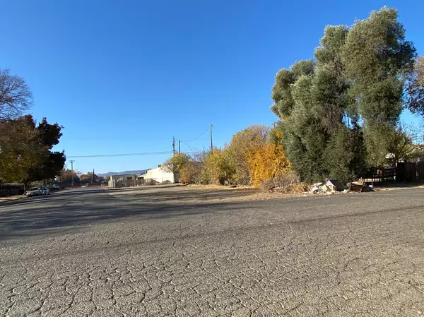 Patterson, CA 95363,0 B ST