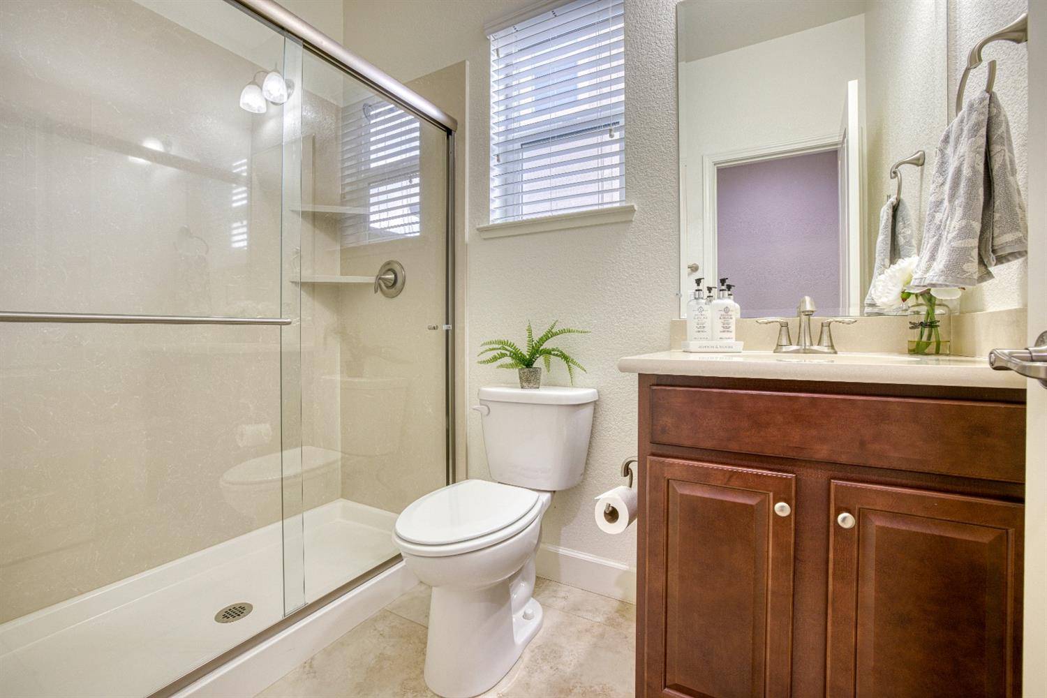 Roseville, CA 95747,4245 Shorthorn WAY
