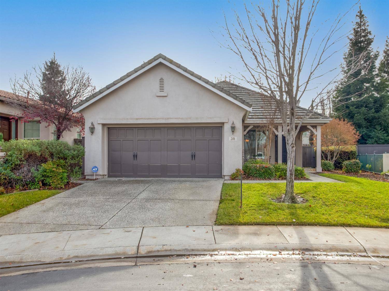 201 Perazul CIR, Sacramento, CA 95835