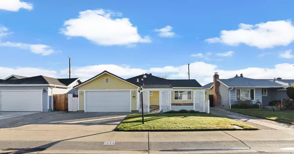 1234 S Sunset DR, Lodi, CA 95240