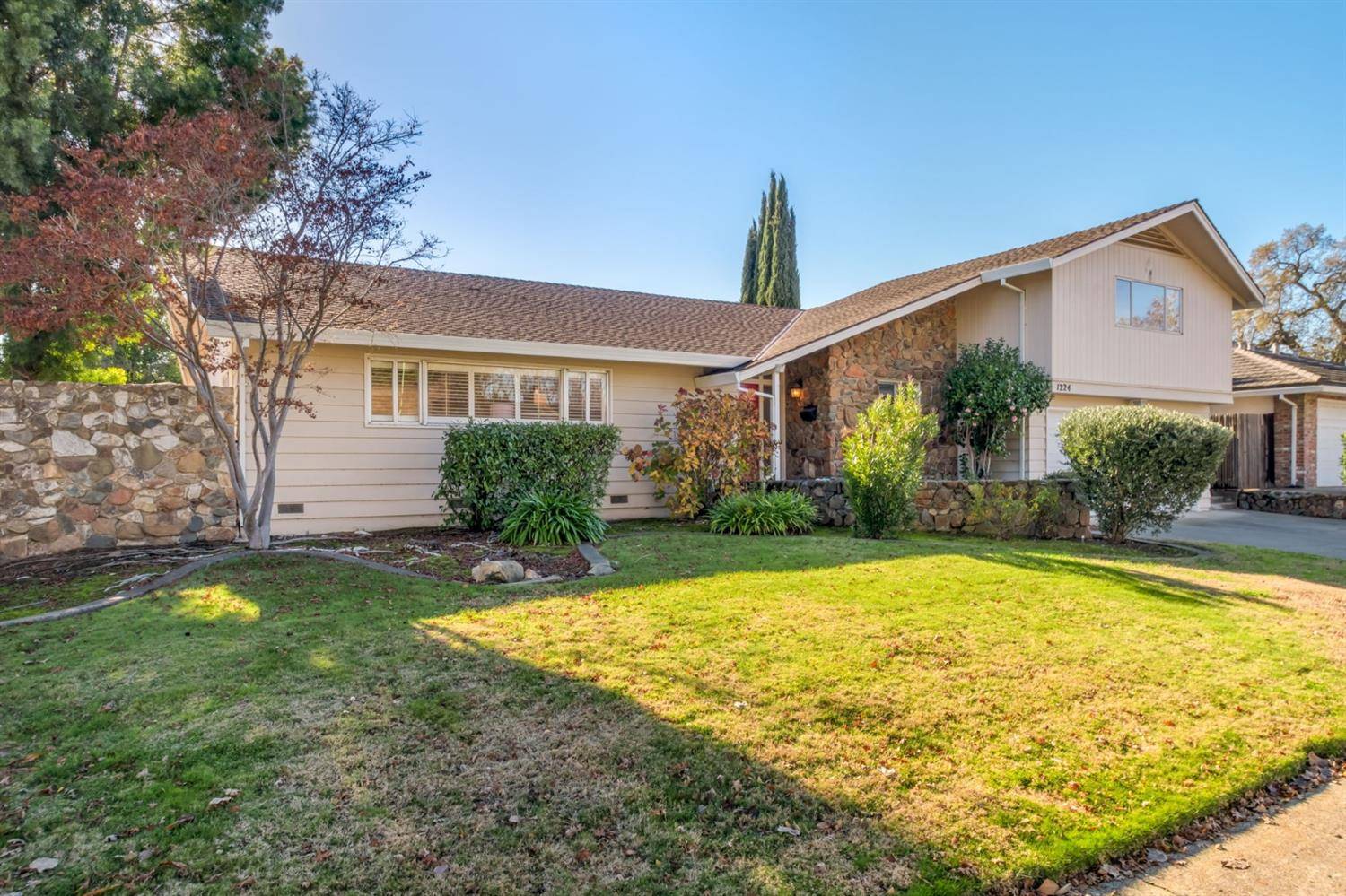 Sacramento, CA 95822,1224 41st AVE