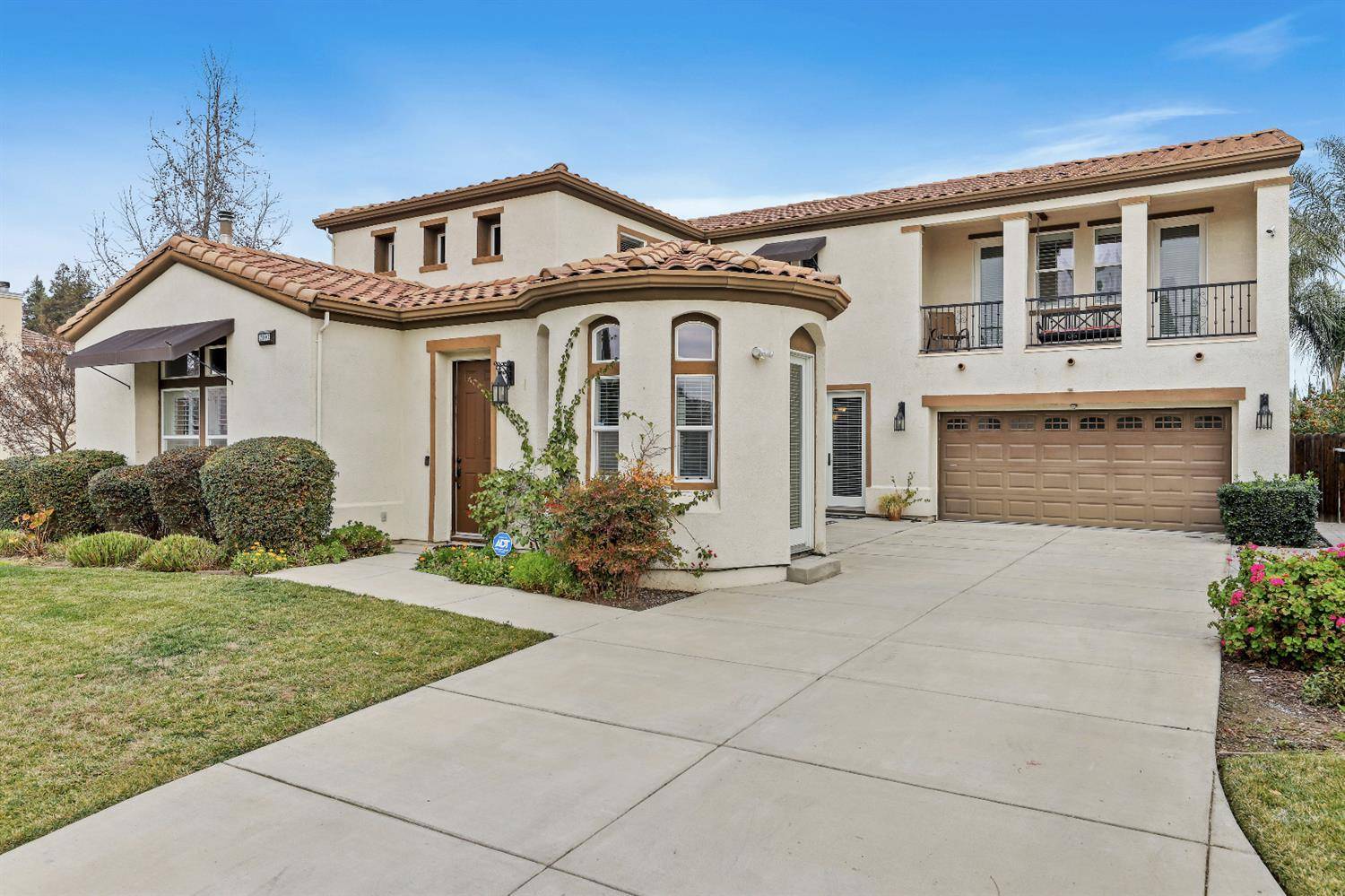 2100 Lotus WAY, Tracy, CA 95376