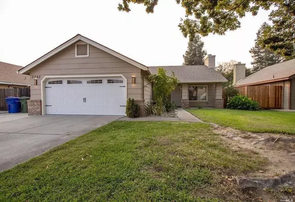 Turlock, CA 95382,3763 Honeycreeper DR