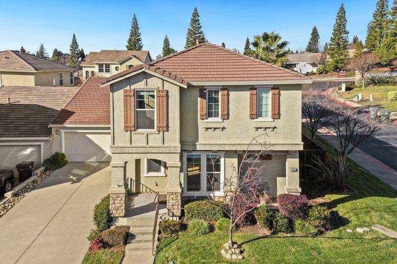 715 Ward WAY, Folsom, CA 95630