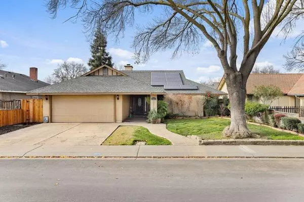 2805 Zarand DR, Modesto, CA 95355