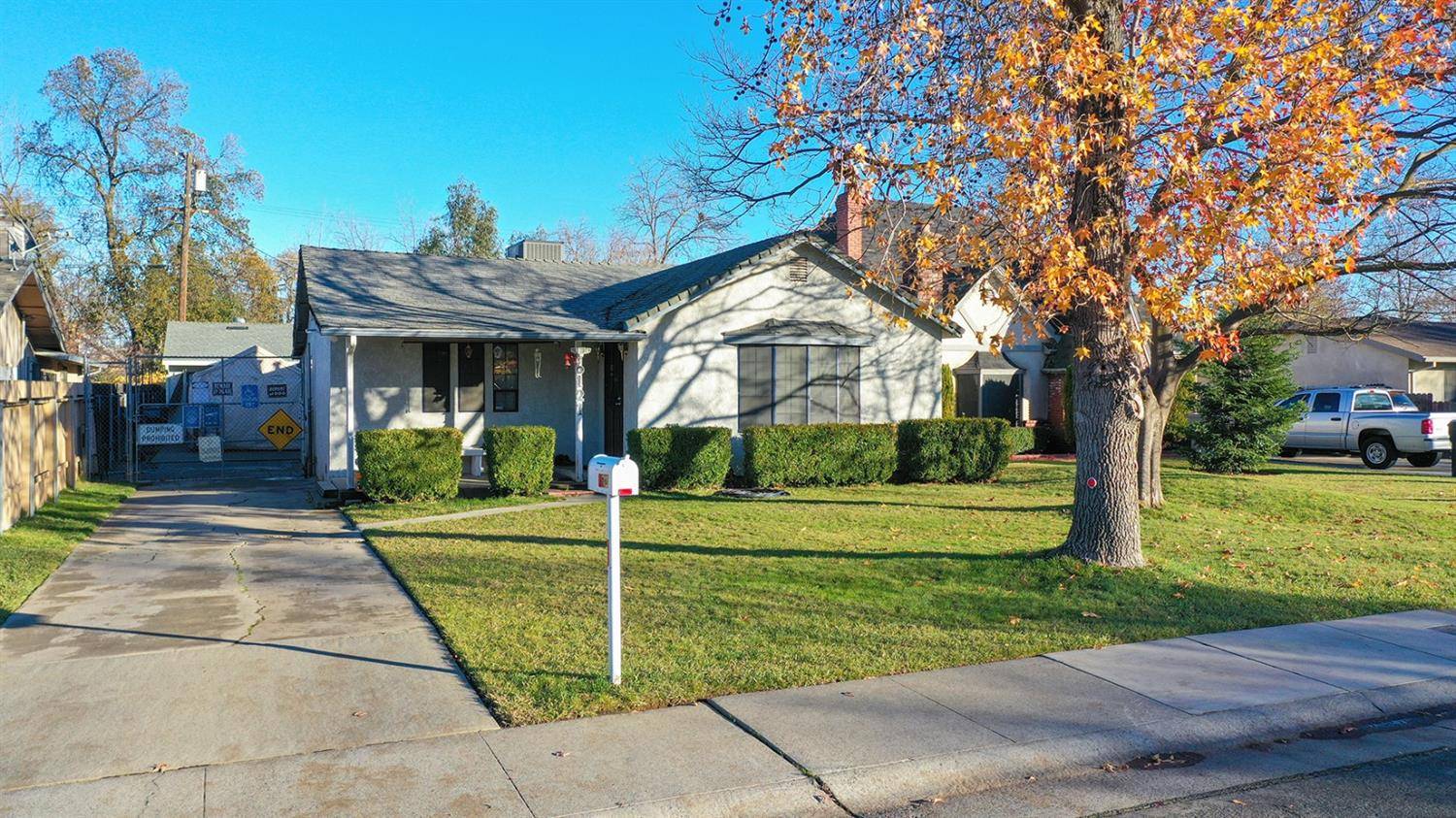 6121 Hermosa ST, Sacramento, CA 95822