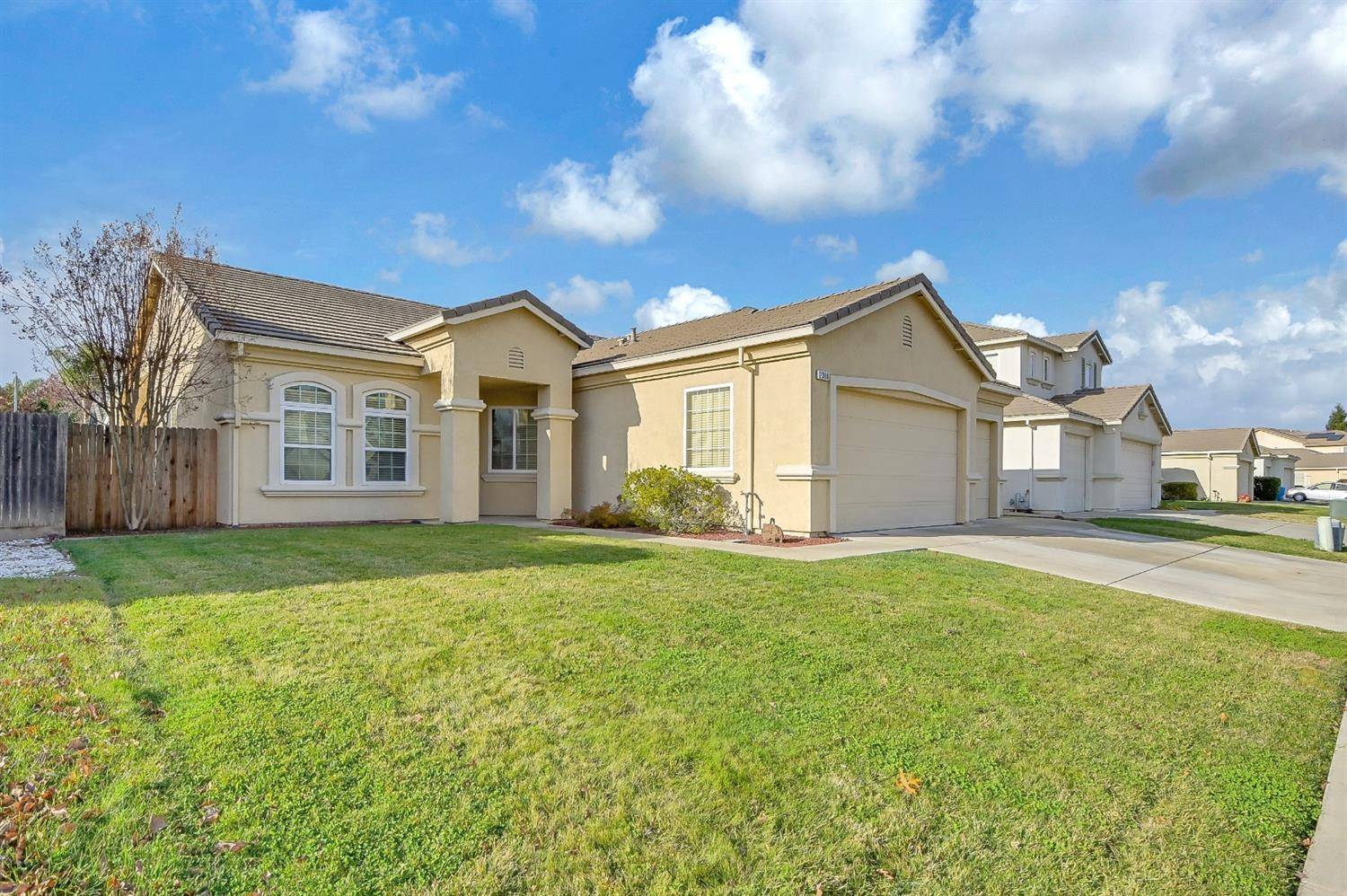Yuba City, CA 95991,2300 Mackenzie WAY