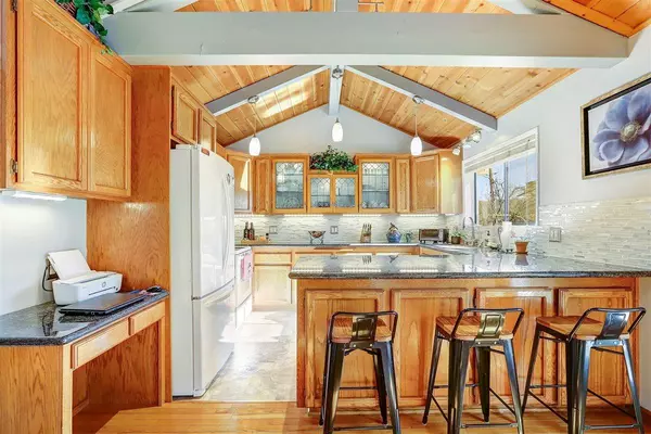 Penn Valley, CA 95946,18300 Wildflower DR