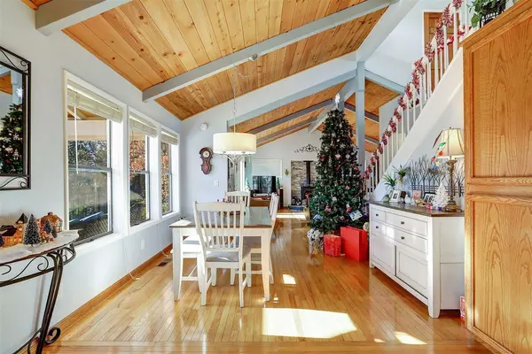 Penn Valley, CA 95946,18300 Wildflower DR